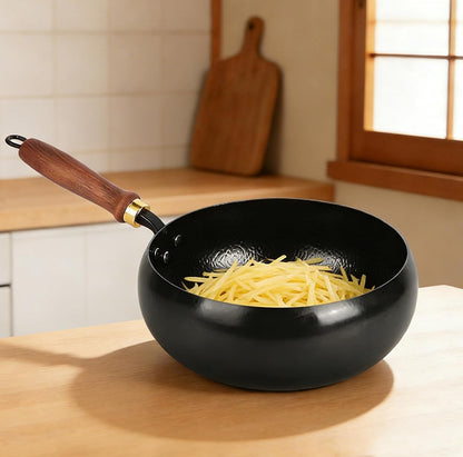 Cast Iron Wok Hand-Hammered Uncoated Thick Walled Fast Heating Stir-Fry Pan Wooden Handle for Gas Stove Induction Cooker 24 Cm7