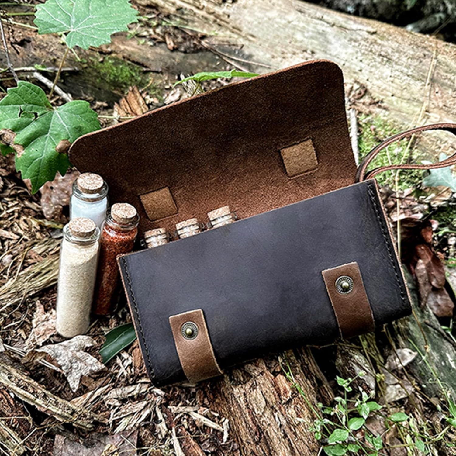 leather-spice-wallet-camping-spice-kit-travel-seasoning-rack