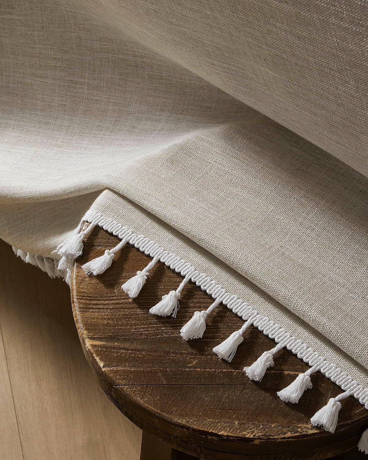 contrast-linen-rectangle-table-cloth-52x70-inch-brown