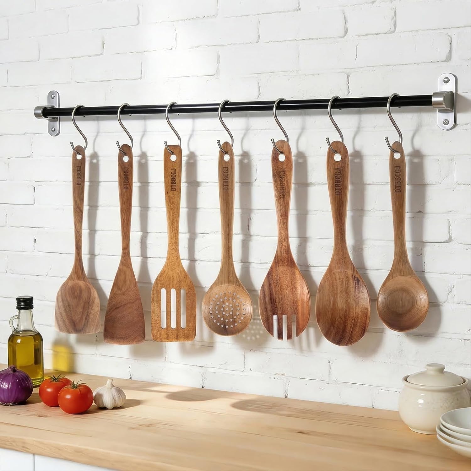 wooden-cooking-utensils-set-7-piece-natural-acacia-kitchen-spoons-for-cooking-with-turner-slotted-turner-spatula-salad-spoon-and-fork
