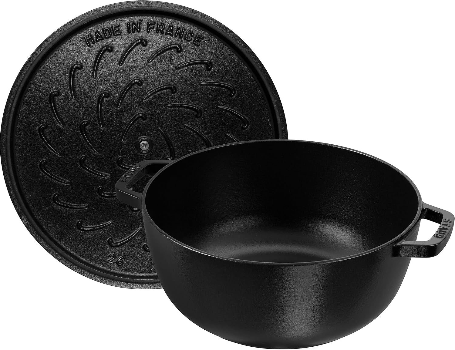 cast-iron-essential-french-oven-dutch-oven-5-quart-serves-5-6-made-in-france-with-horse-lid-matte-black
