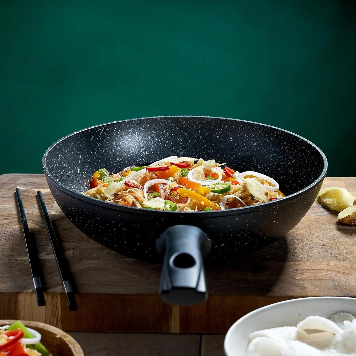 28cm-non-stick-wok-black