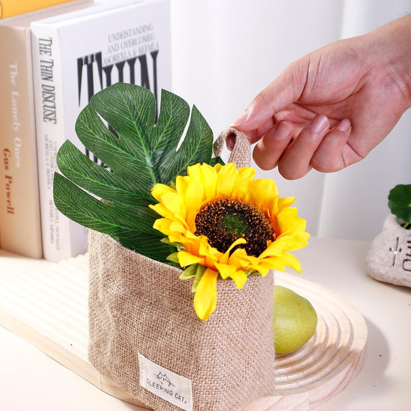 Small Cotton and Linen Hanging Storage Basket for Desktop, Ideal for Organizing Keys and Miscellaneous Items.5