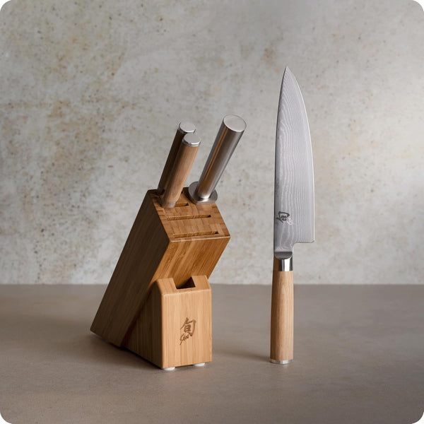 Shun Classic Blonde 5 Piece Starter Block Set, Includes 8" Chef, 3.5" Paring & 6" Utility Knives, Handcrafted Japanese Knife Block Set, Damascus Stainless Steel Cladding, Pakkawood Handle2