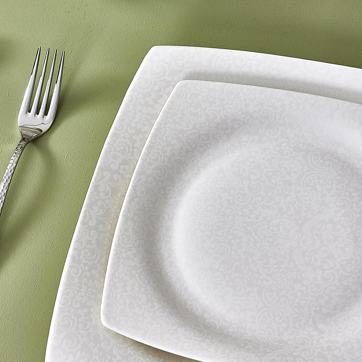 new-flava-bone-china-dinnerware-set-for-6-24-piece-white-dinner-set-lightweight-durable-fine-bone-china-plates-and-bowls-elegant-tableware-for-everyday-dining-and-special-occasions