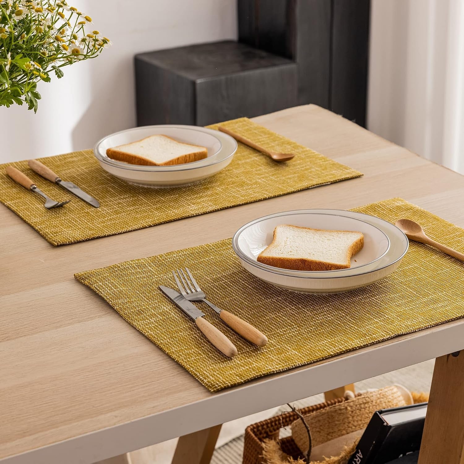 kevin-textile-burlap-linen-placemats-set-of-6-heat-resistant-dining-table-place-mats-washable-kitchen-table-mats-for-dinning-party-holiday-indoor-outdoor-13-x19-inches-honey-yellow