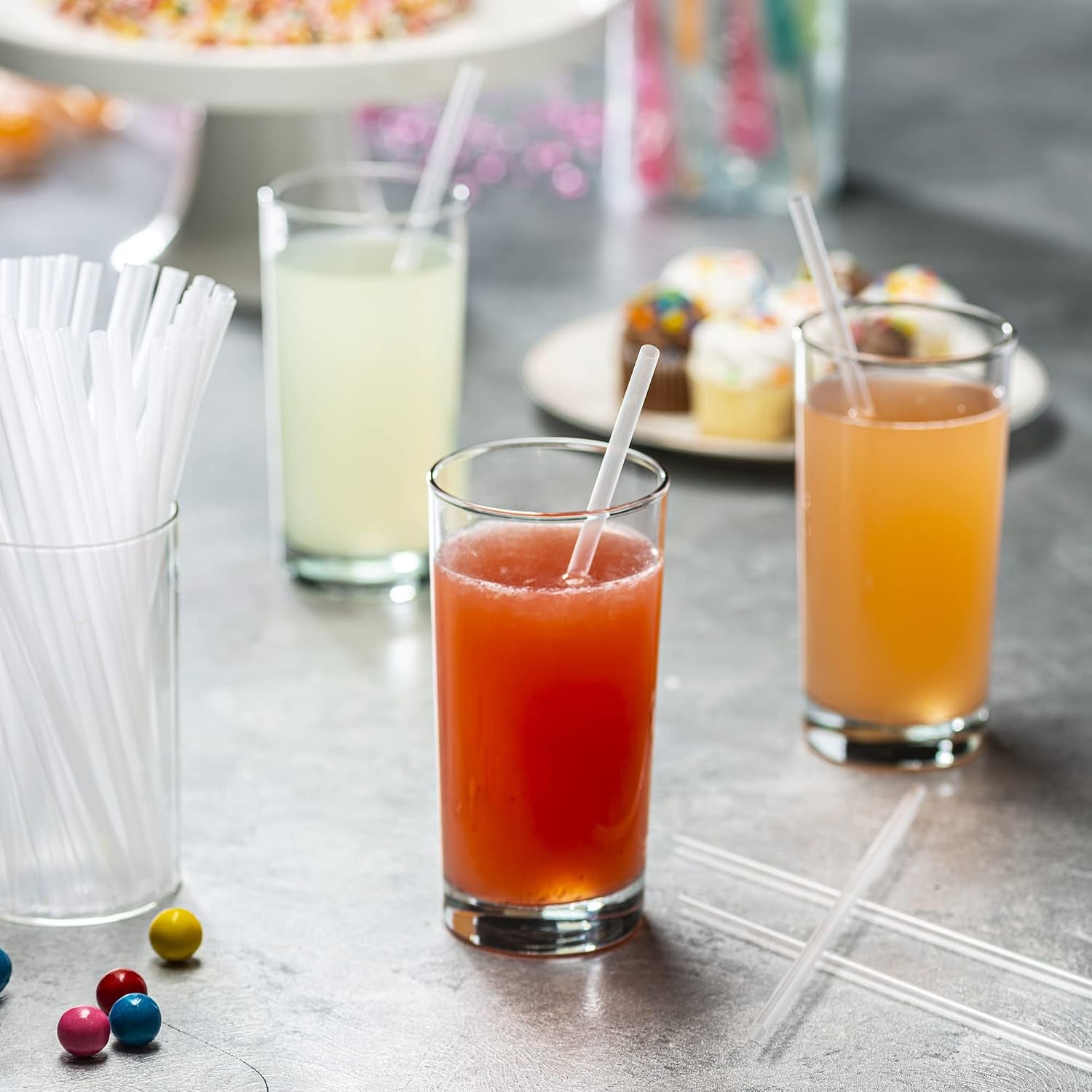 7-75-inch-clear-plastic-drinking-straws-250-count-disposable-straws-for-cocktails-beverages-and-parties