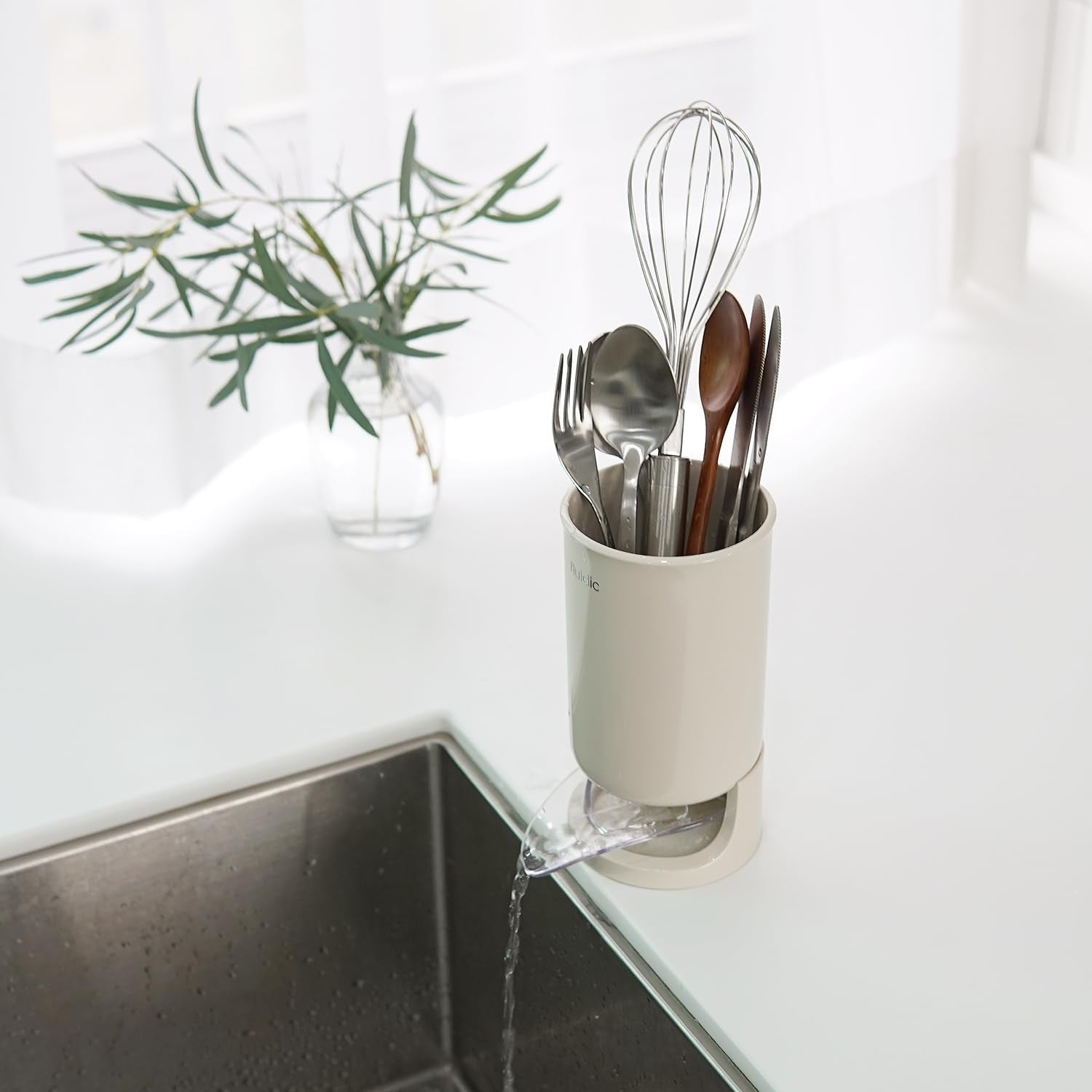 self-draining-utensil-drying-holder-beige