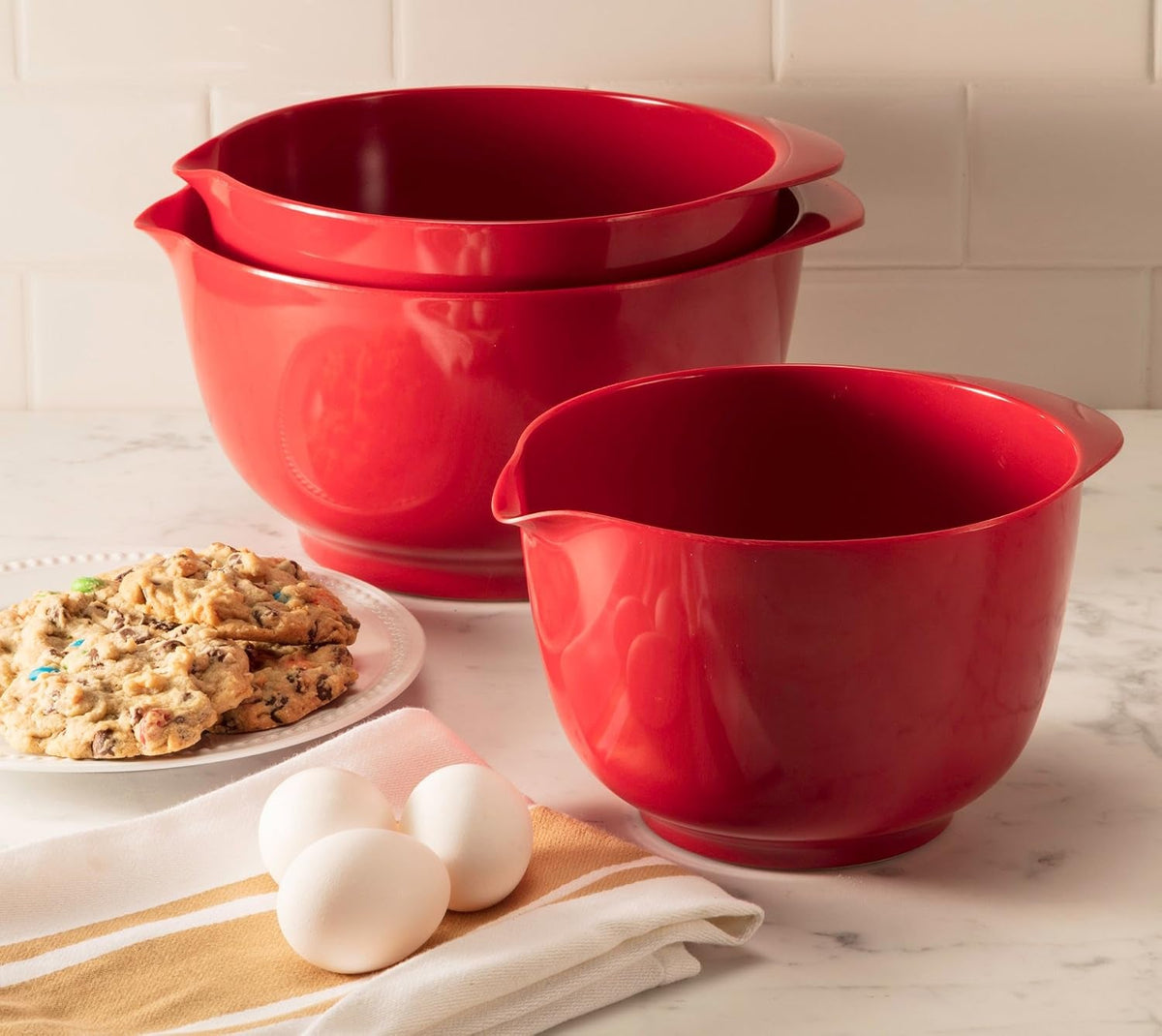 classic-2-5-liter-melamine-mixing-bowl-red