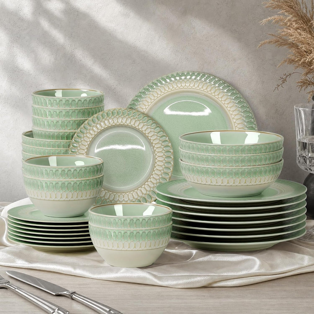32pcs-stoneware-embossed-dinnerware-set-for-8-green