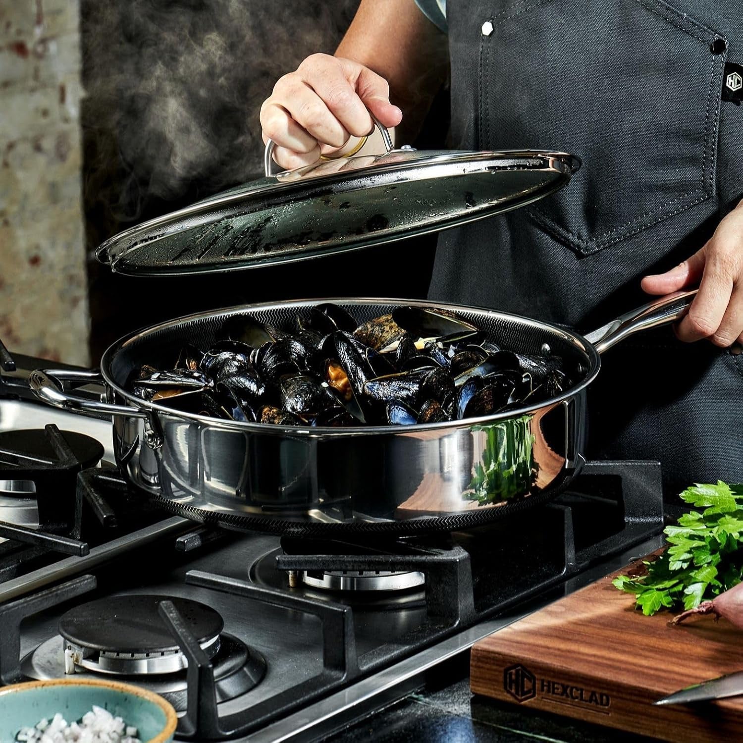 hexclad-5-5-qt-hybrid-nonstick-deep-saute-frying-pan-lid-induction-ready-stay-cool-handles-dishwasher-and-oven-safe-up-to-900-f-compatible-with-all-cooktops