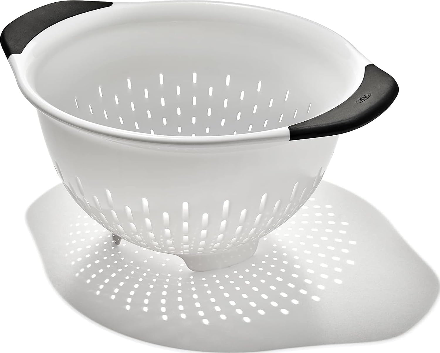 oxo-good-grips-plastic-strainer-3-qt-capacity-white-for-pasta-and-vegetables-colander-non-slip-feet-soft-handles-dishwasher-safe-stable-draining