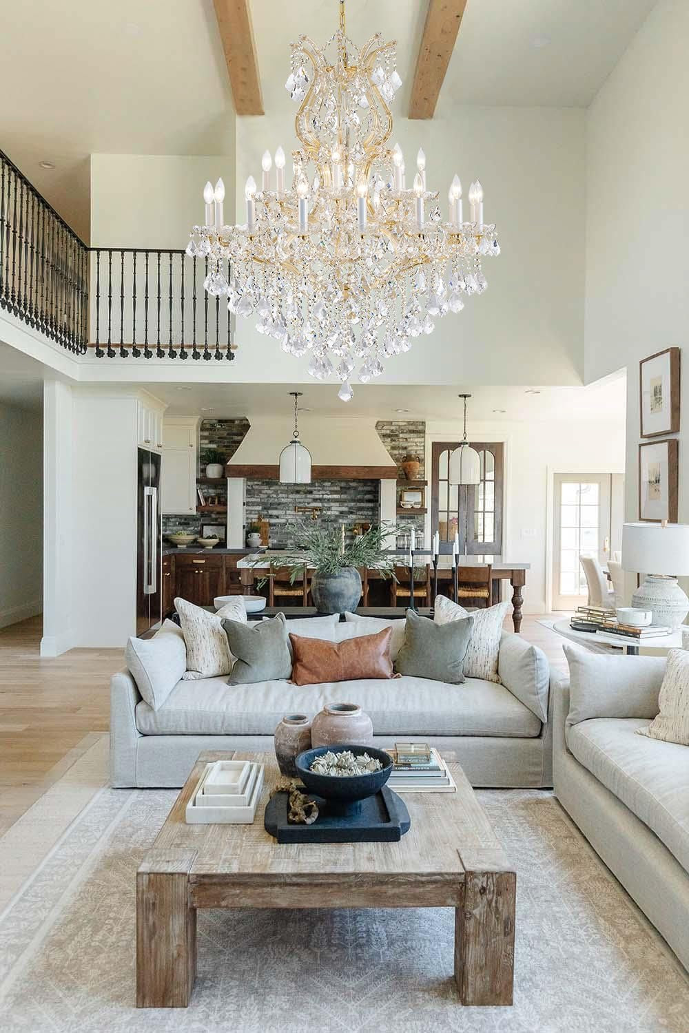 gold-large-crystal-chandelier-24-light-chandelier-light-fixture-modern-maria-theresa-crystal-chandeliers-light-for-foyer-entryway-staircase-high-ceiling-living-dining-room