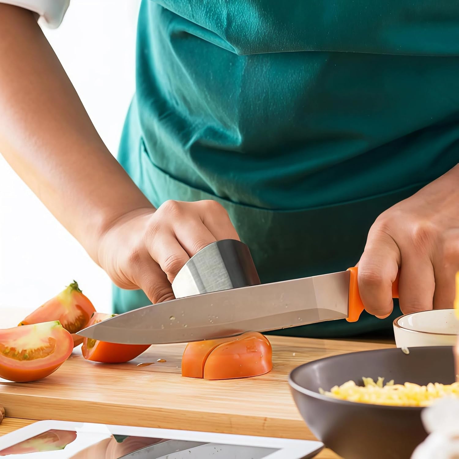 stainless-steel-finger-guard-adjustable-finger-guard-protector-for-cutting-food-premium-slicing-tool-for-chopping-dicing-and-food-prep-2pcs