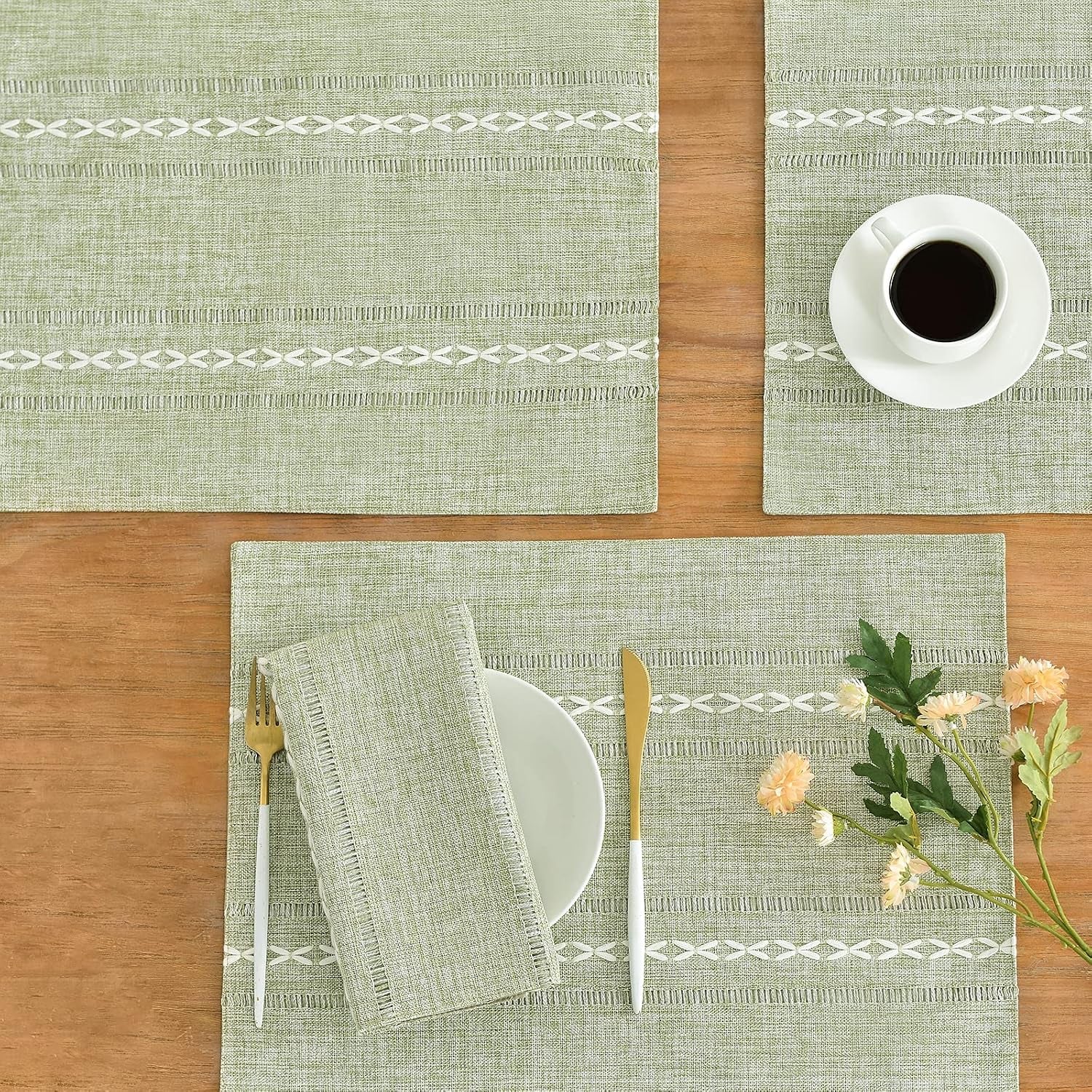 cotton-linen-place-mats-sage-green-embroidered-placemats-set-of-4