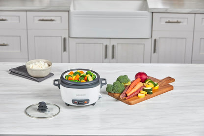BLACK+DECKER 6-Cup Rice Cooker with Steaming Basket2