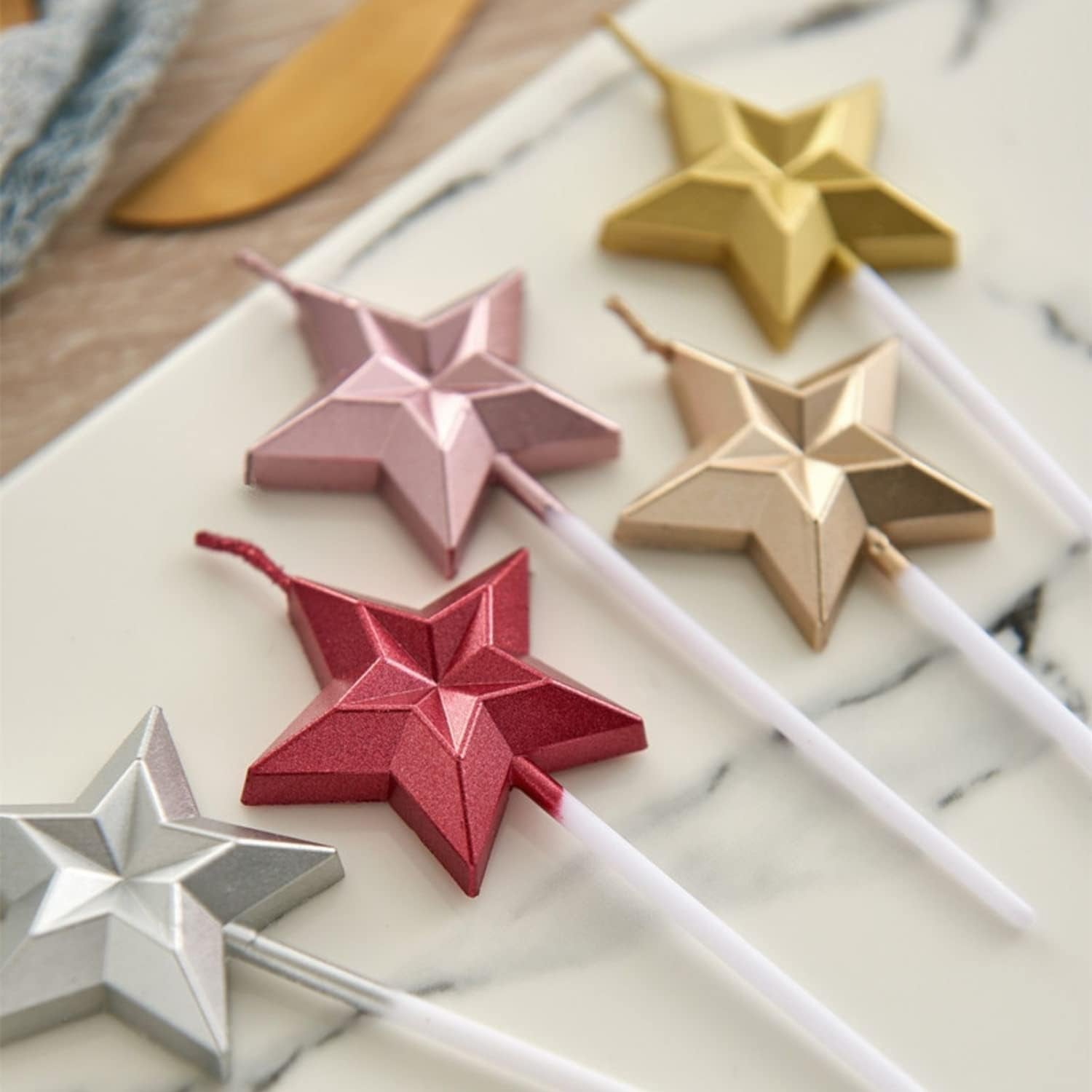 birthday-candles-star-shaped-gold-birthday-candles-for-cake-5pcs-metallic-color-stereo-shaping-cake-candles-set-sparkler-candles-for-birthday-cake