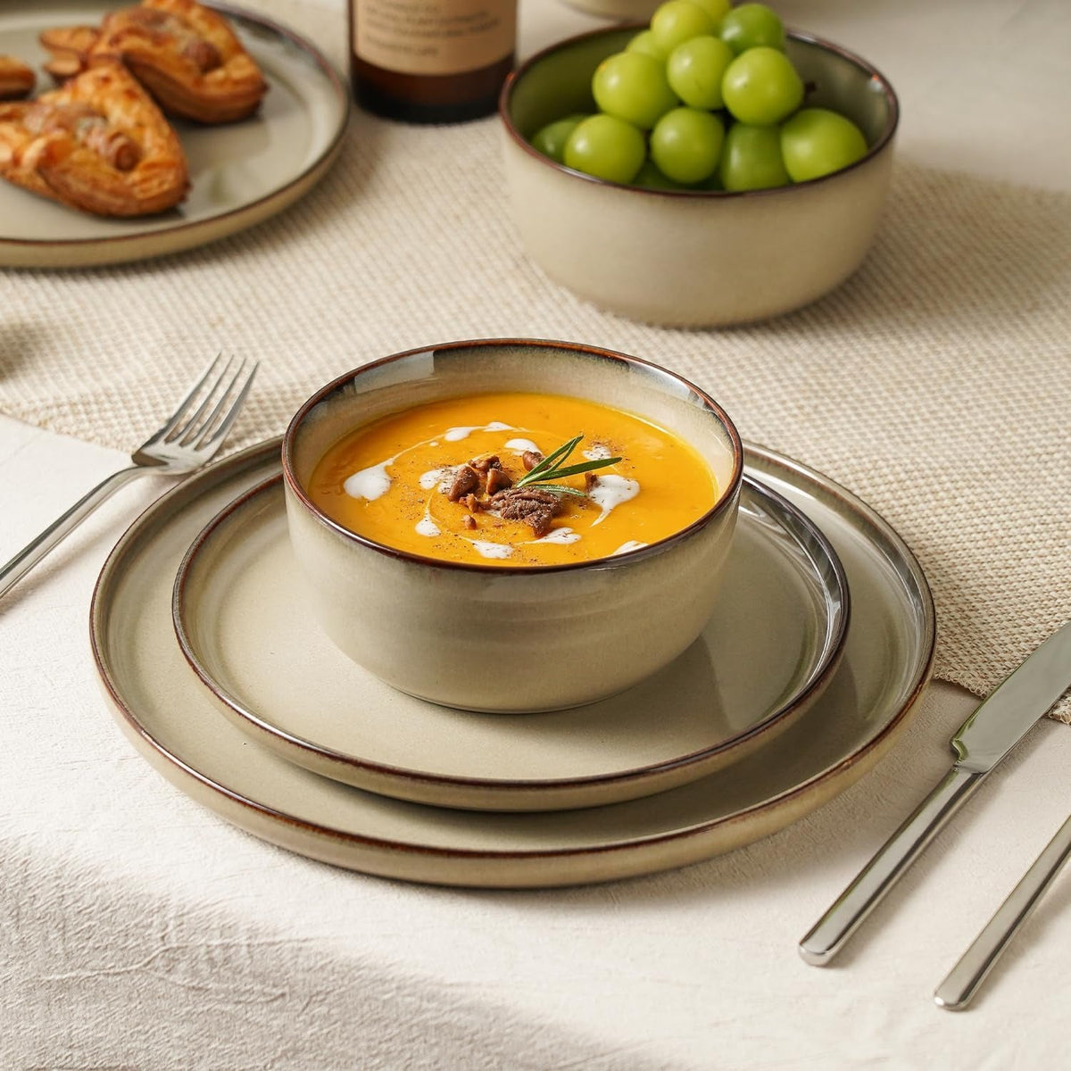 stoneware-dinnerware-sets-for-4-reactive-glaze-beige