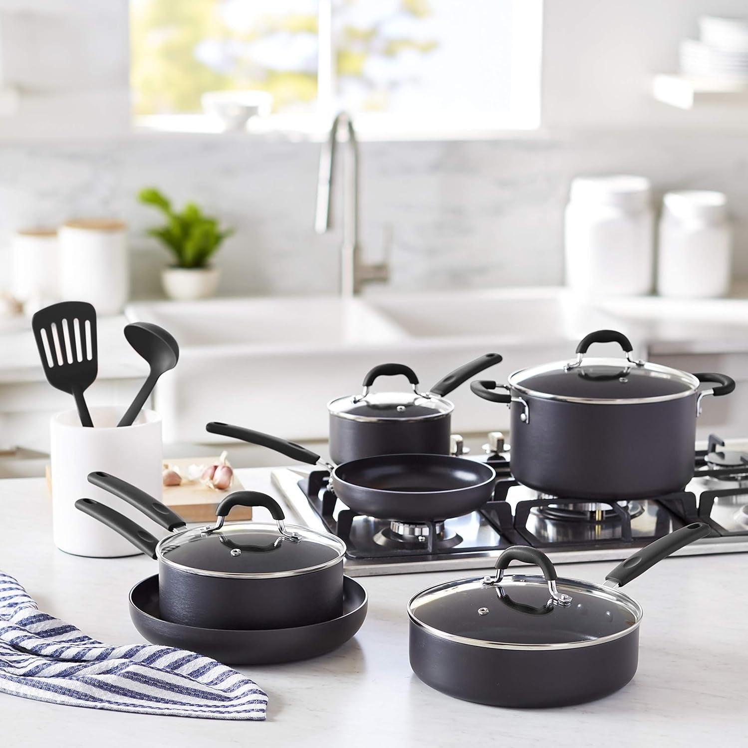 non-stick-cookware-set-pots-and-pans-with-lids-hard-anodized-aluminum-dishwasher-safe-oven-safe-black-12-piece