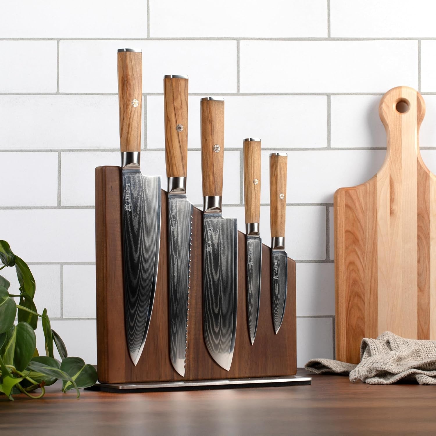 magnetic-kitchen-knife-block-set-japanese-67-layer-high-grade-vg-10-steel-knives-sharp-professional-kitchen-knife-set-damascus-6-pieces-olive-wood-handles
