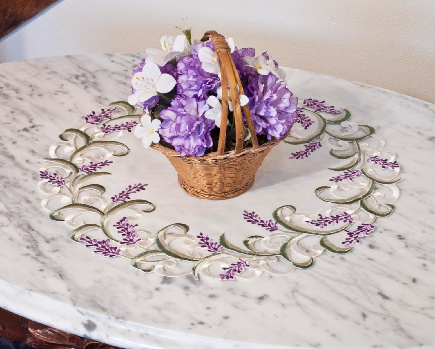embroidered-purple-lavender-lilac-doily-placemat-on-ivory-15-inch-round