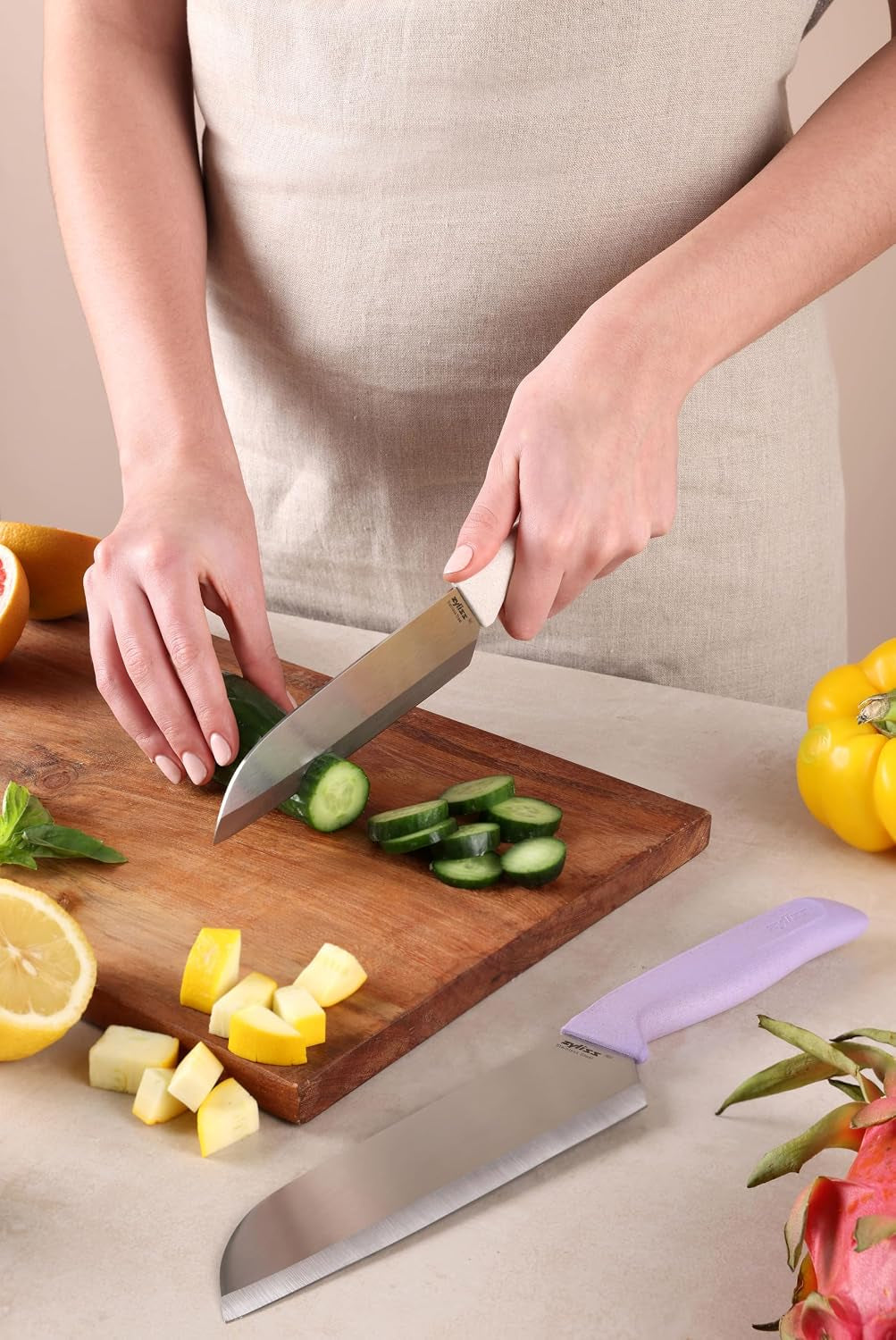 classic-2-piece-santoku-knife-set-stainless-steel-15-hollow-ground-blades-ergonomic-wheat-straw-handles-finger-guard-blade-covers-dishwasher-safe