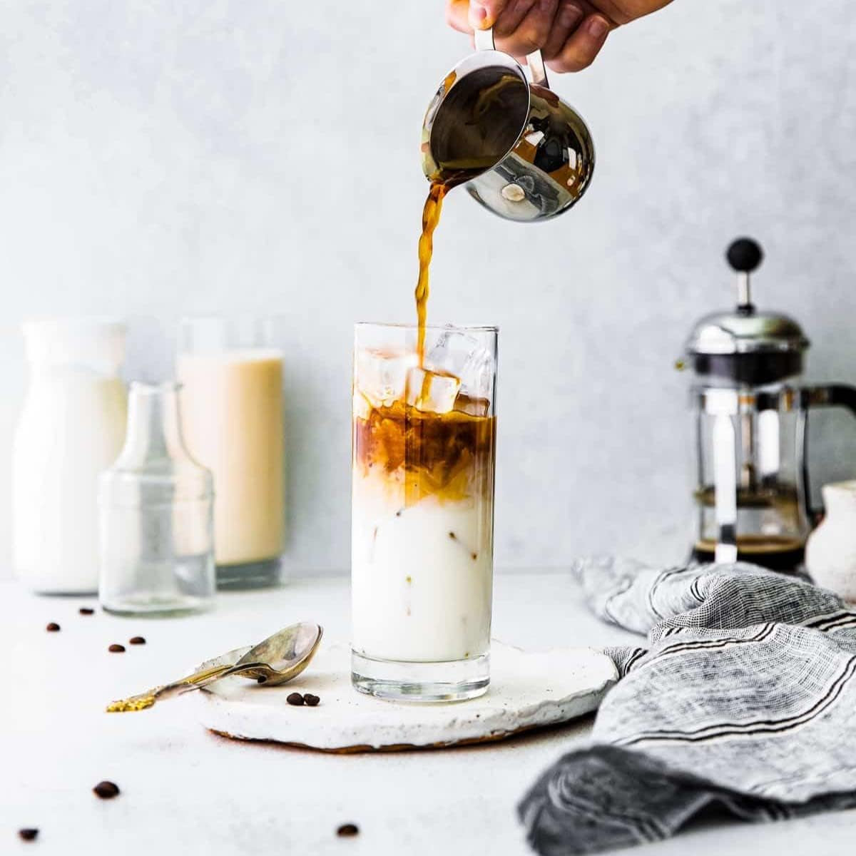everyday-drinking-glasses-set-of-8-drinkware-hurricane-glasses-kitchen-glasses-for-cocktail-iced-coffee-beer-ice-tea-wine-whiskey-water-4-tall-glass-cups-4-short-dof-drinking