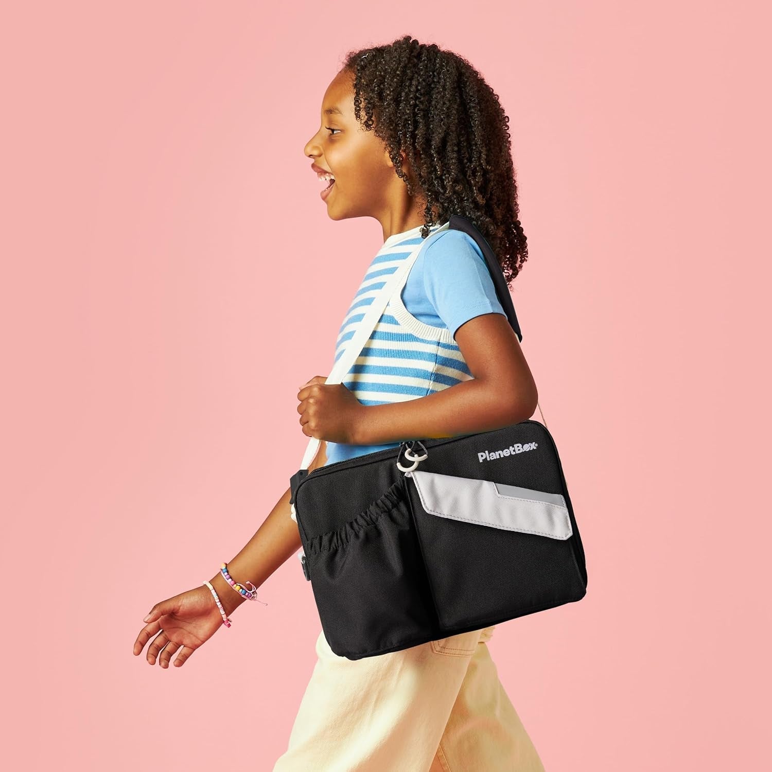 insulated-lunch-bag-black-currant-edition-carry-bag-with-pockets-for-water-bottle-and-snacks-durable-easy-to-clean-and-bpa-free