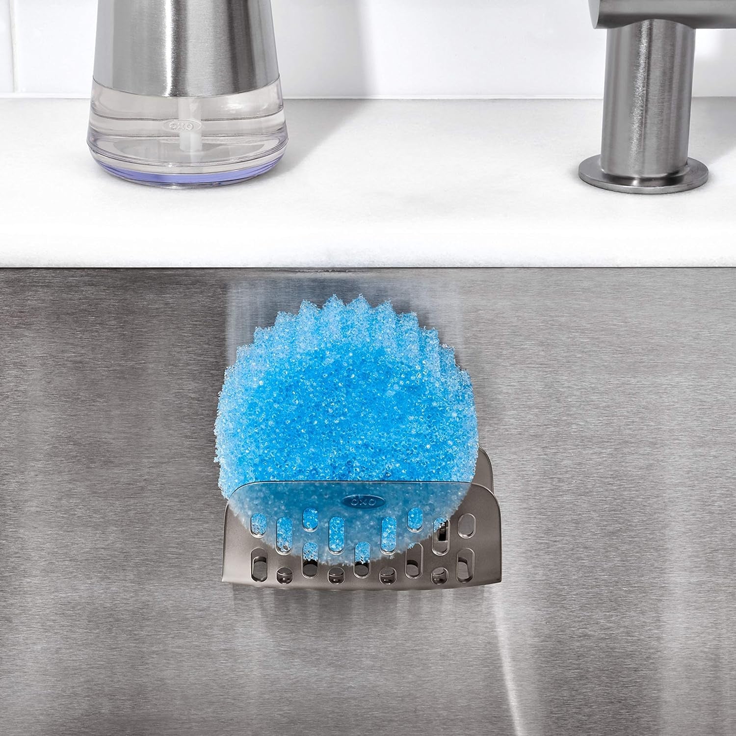 oxo-good-grips-stronghold-suction-sponge-holder