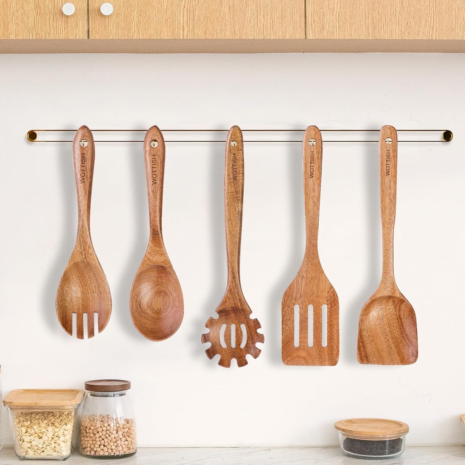 wooden-kitchen-utensil-set-natural-solid-wood-spoons-non-toxic-heat-resistant-non-scratch-and-easy-to-clean-a05