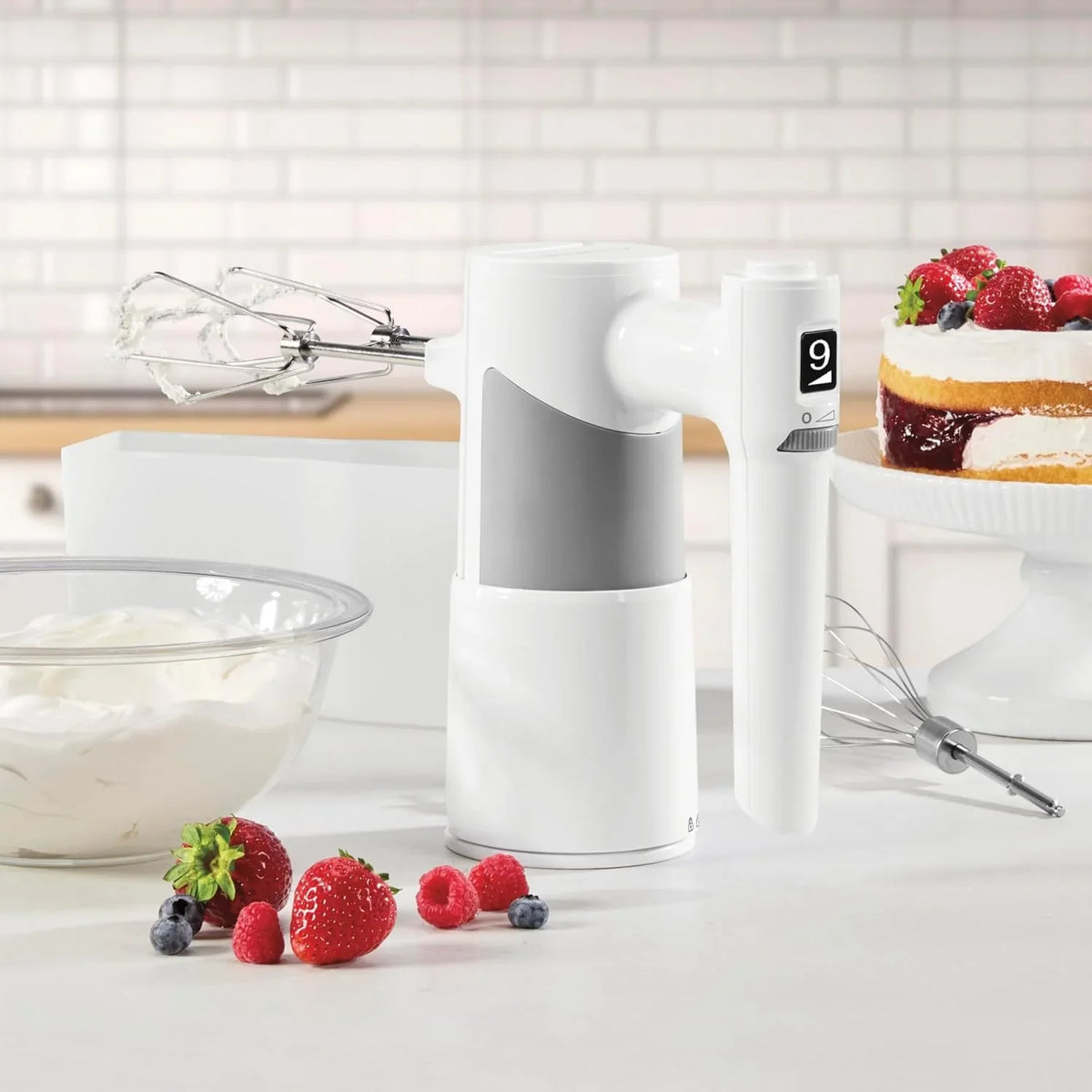 9-speed-hand-mixer-with-storage-case-hm-190s