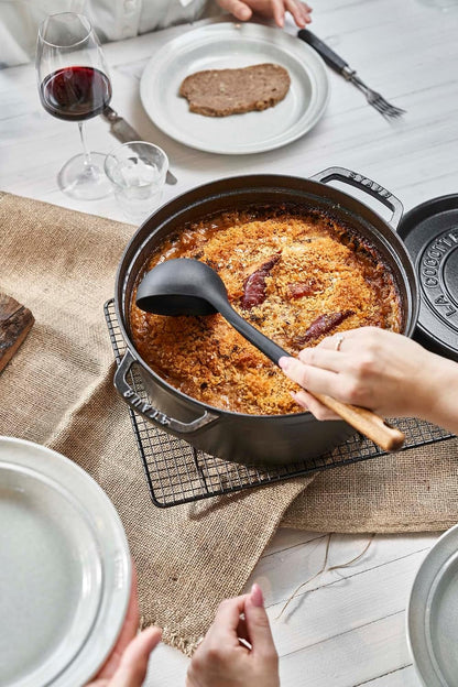 Staub Cast Iron round Cocotte, Dutch Oven, 7-Quart, Serves 7-8, Made in France, Matte Black | Perfect for Batch Cooking, Meal Prep & Large Meals. Braise, Roast & Bake in One Pot. Enameled Coated Cast Iron Dutch Oven8