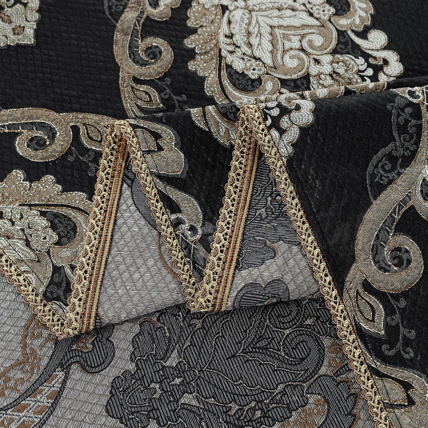 black-rectangle-tablecloth-jacquard-fabric-60-x-104-inches