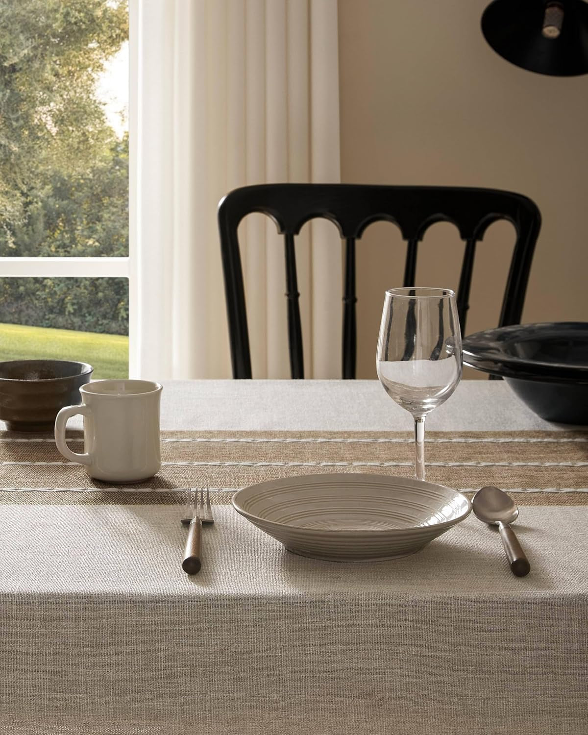 contrast-linen-rectangle-table-cloth-52x70-inch-brown