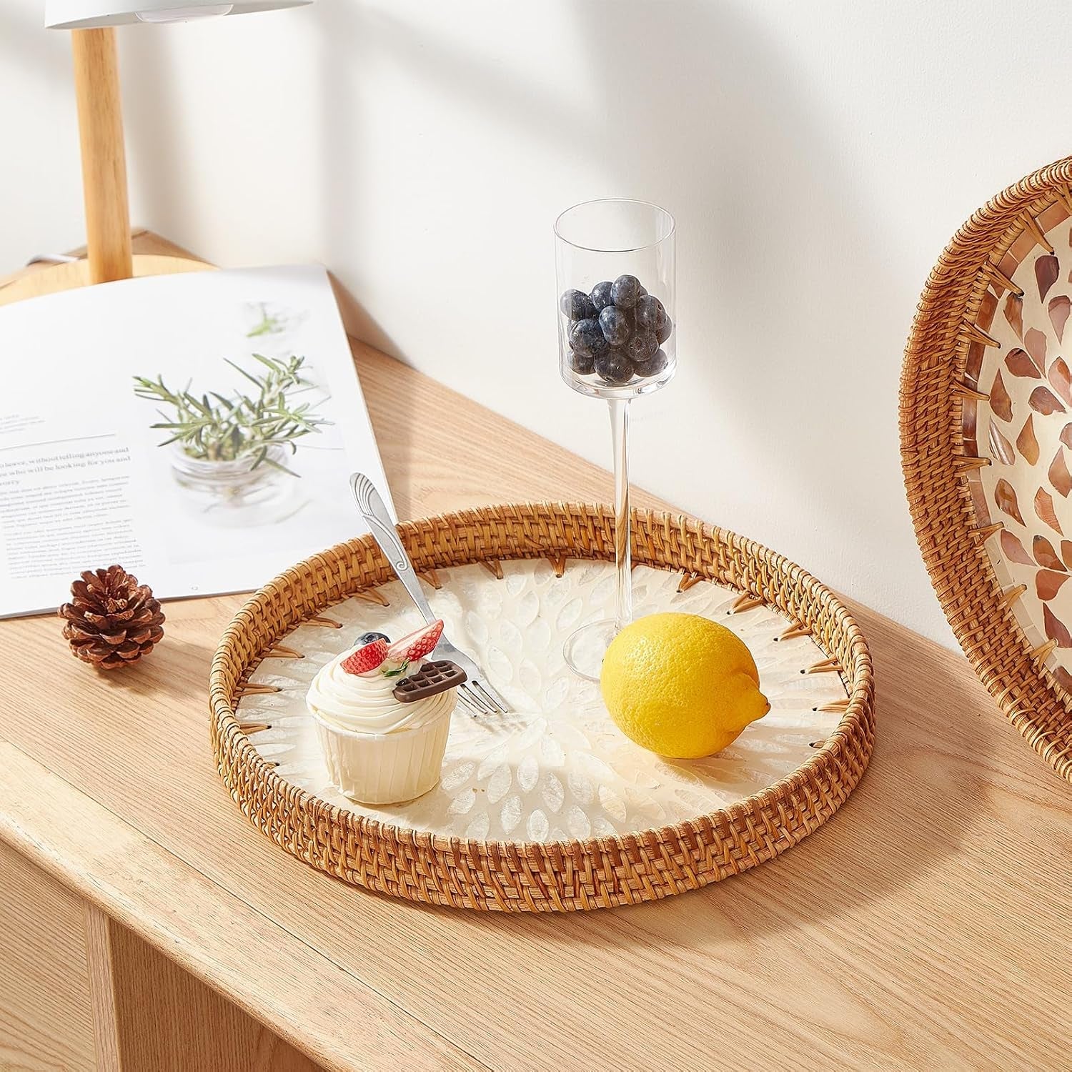 round-rattan-tray-with-mother-of-pearl-inlay-rattan-serving-tray-with-wooden-base-decorative-wicker-basket-for-table-decor-storage-and-display-of-coffee-bread-food-fruit-leaf-2
