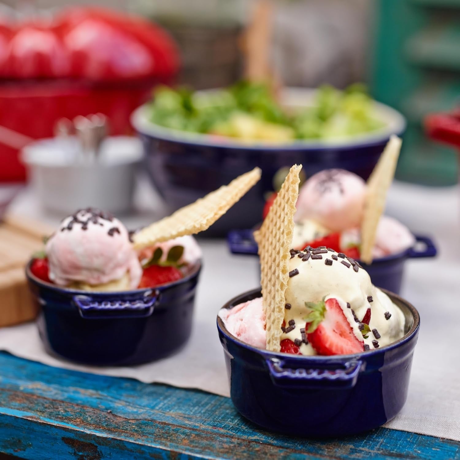 staub-ceramic-dutch-oven-3-piece-mini-round-cocotte-dark-blue