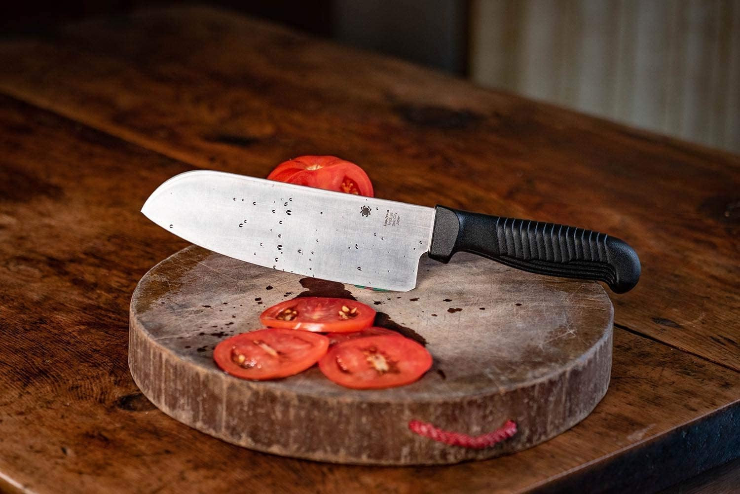 santoku-japanese-kitchen-knife-plainedge
