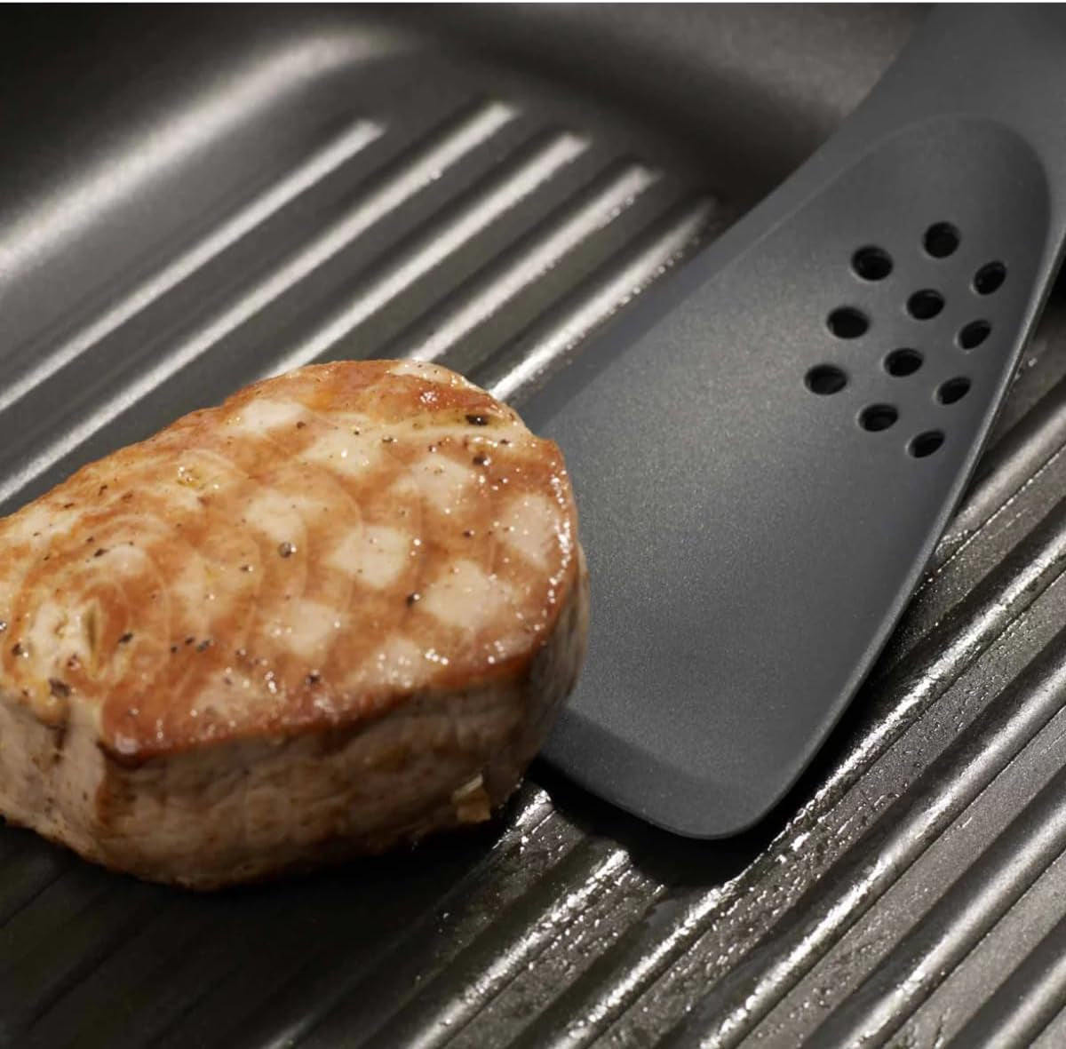 joseph-joseph-uni-tool-5-in-1-silicone-kitchen-utensil-slotted-spoon-turner-cutting-tool-solid-spoon-and-spatula-in-one-grey