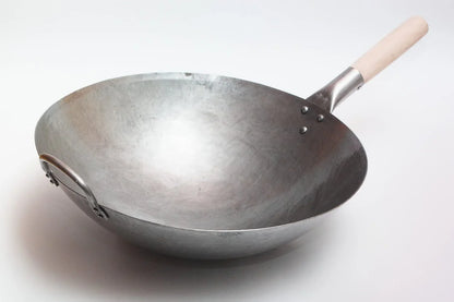 Big 16 Inch Heavy Hand Hammered Carbon Steel Pow Wok with Wooden and Steel Helper Handle (Round Bottom) / 731W1385