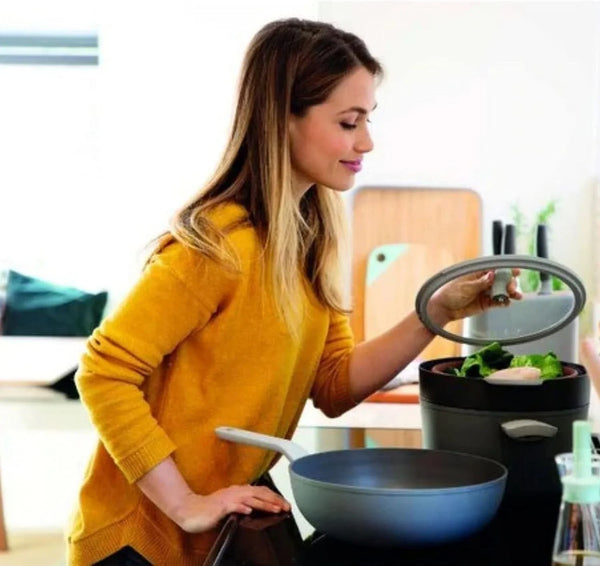 LEO Cast Aluminum Wok, 12.5 Inch 6.2 Qt Nonstick Stir Fry Pan | Induction Grey Wok with Silicone Rim Glass Lid, Stay Cool Handle, Easy Straining Drain Hole & Non Toxic Ferno Green Coating5