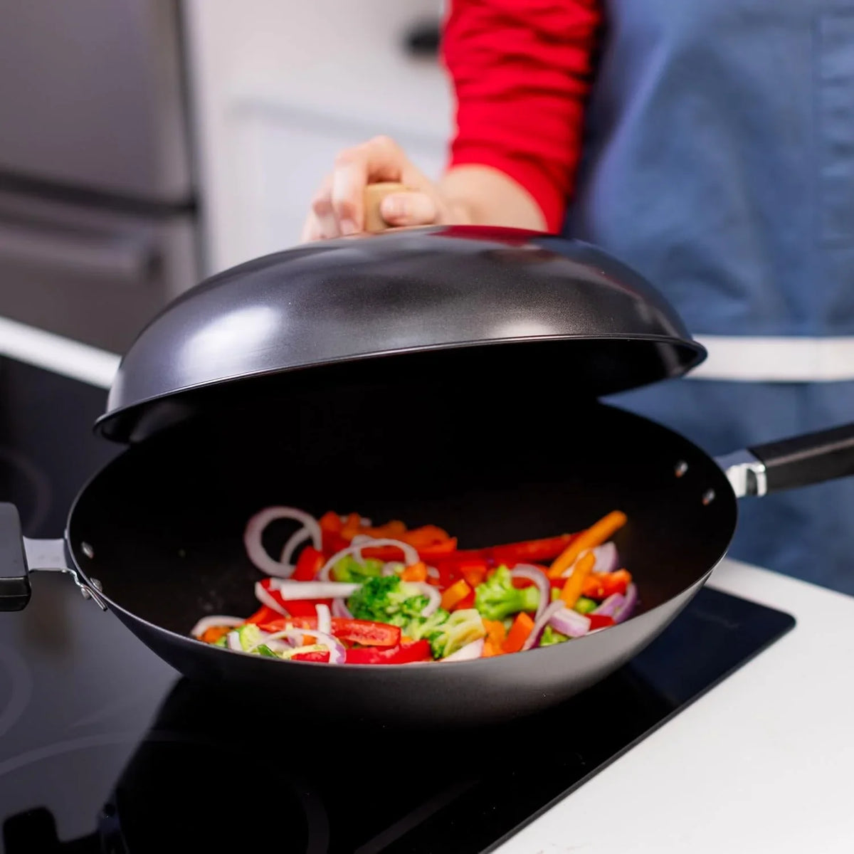 joyce-chen-31-0066-13-5-inch-nonstick-steel-dome-lid-for-14-inch-wok-black