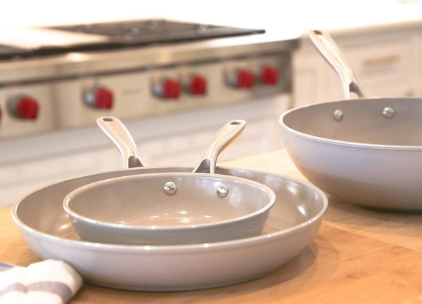 '- Ceraterra - 8 Inch Ceramic Frying Pan – PFAS, PTFE & Pfoa-Free, Toxin-Free Ceramic Coating, Induction-Ready, Oven & Dishwasher Safe, Ceramic Nonstick Frying Pan Made in Korea8