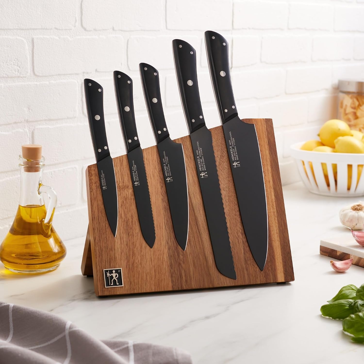 henckels-noir-6-pc-magnetic-easel-set