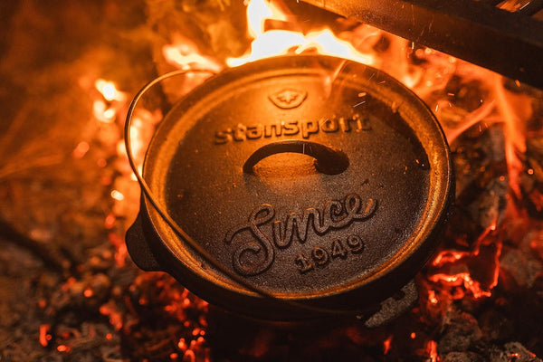 Pre-Seasoned Cast Iron Dutch Oven7