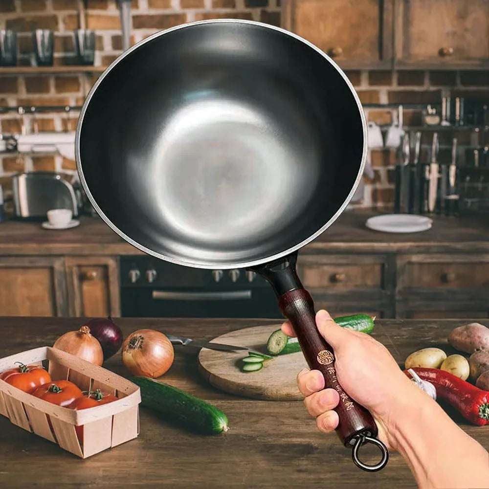 cast-iron-wok-12-6-inch-flat-bottom-pre-seasoned-chinese-fry-pan-with-wooden-handle-non-stick-coating-free-for-gas-induction-electric-stovetops