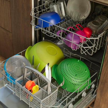 Joseph Joseph Nest 9 Plus, 9 Piece Compact Food Preparation Set with Mixing Bowls, Measuring Cups, Sieve and Colander, Multicolor7