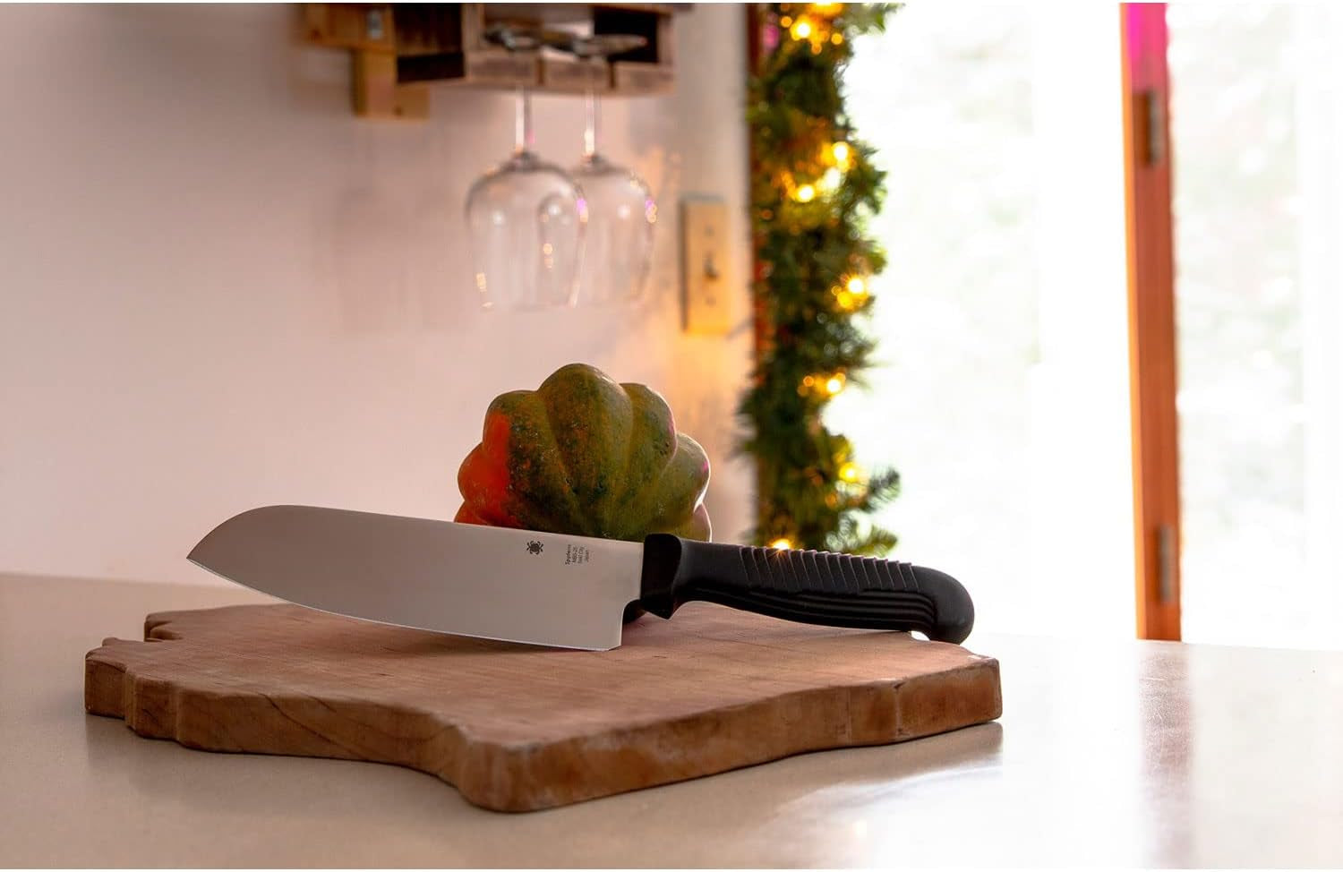 santoku-japanese-kitchen-knife-plainedge