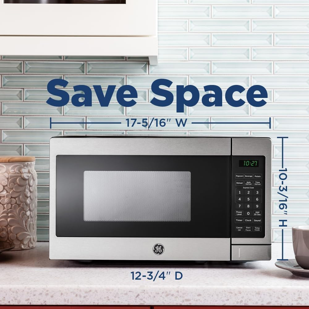 gcst07n1wss-countertop-microwave-oven-700-watt-compact-0-7-cu-ft-stainless-steel-bundle-with-2-yr-cps-enhanced-protection-pack-and-deco-chef-pair-of-red-heat-resistant-oven-mitt