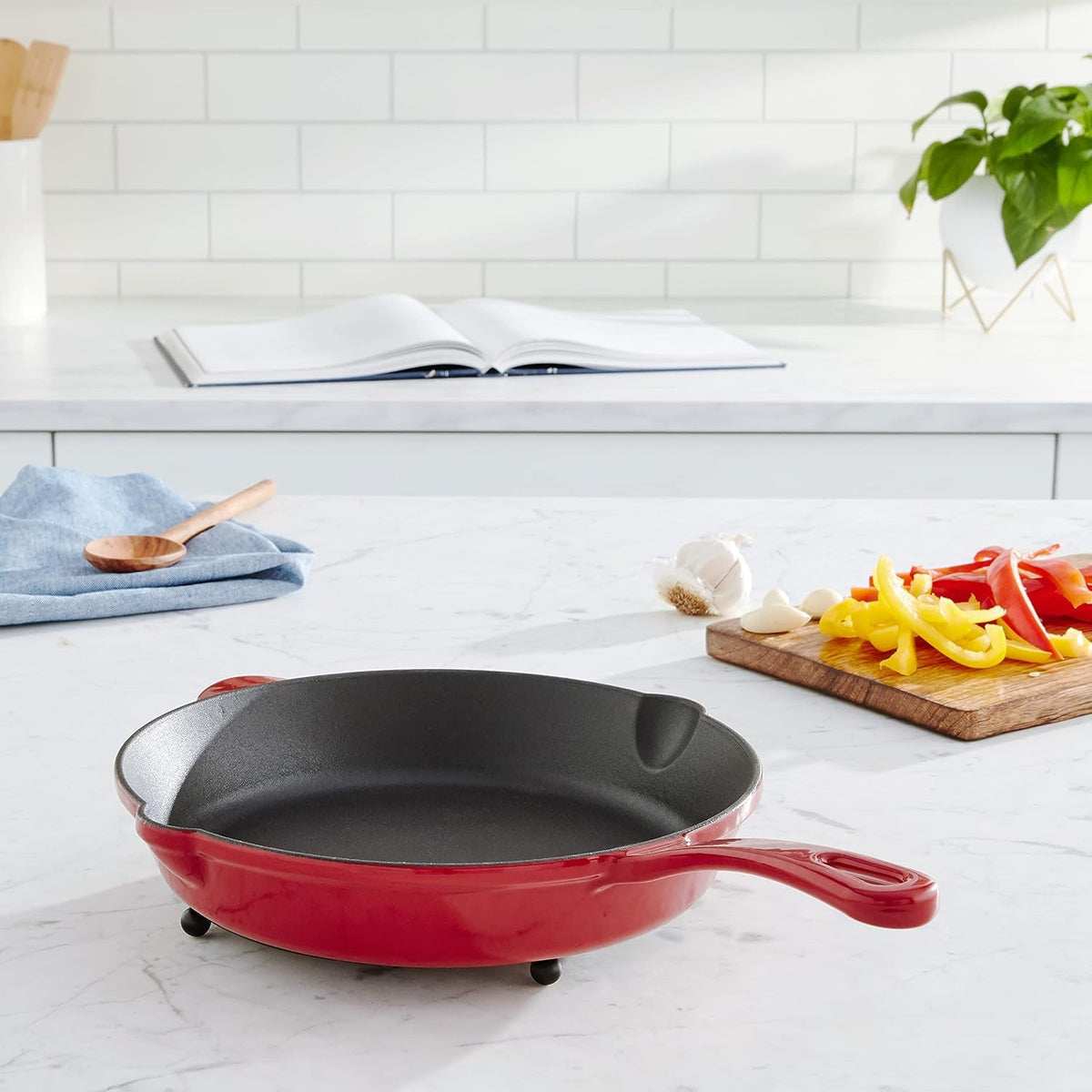 chefs-classic-enameled-cast-iron-10-inch-round-fry-pan-cardinal-red