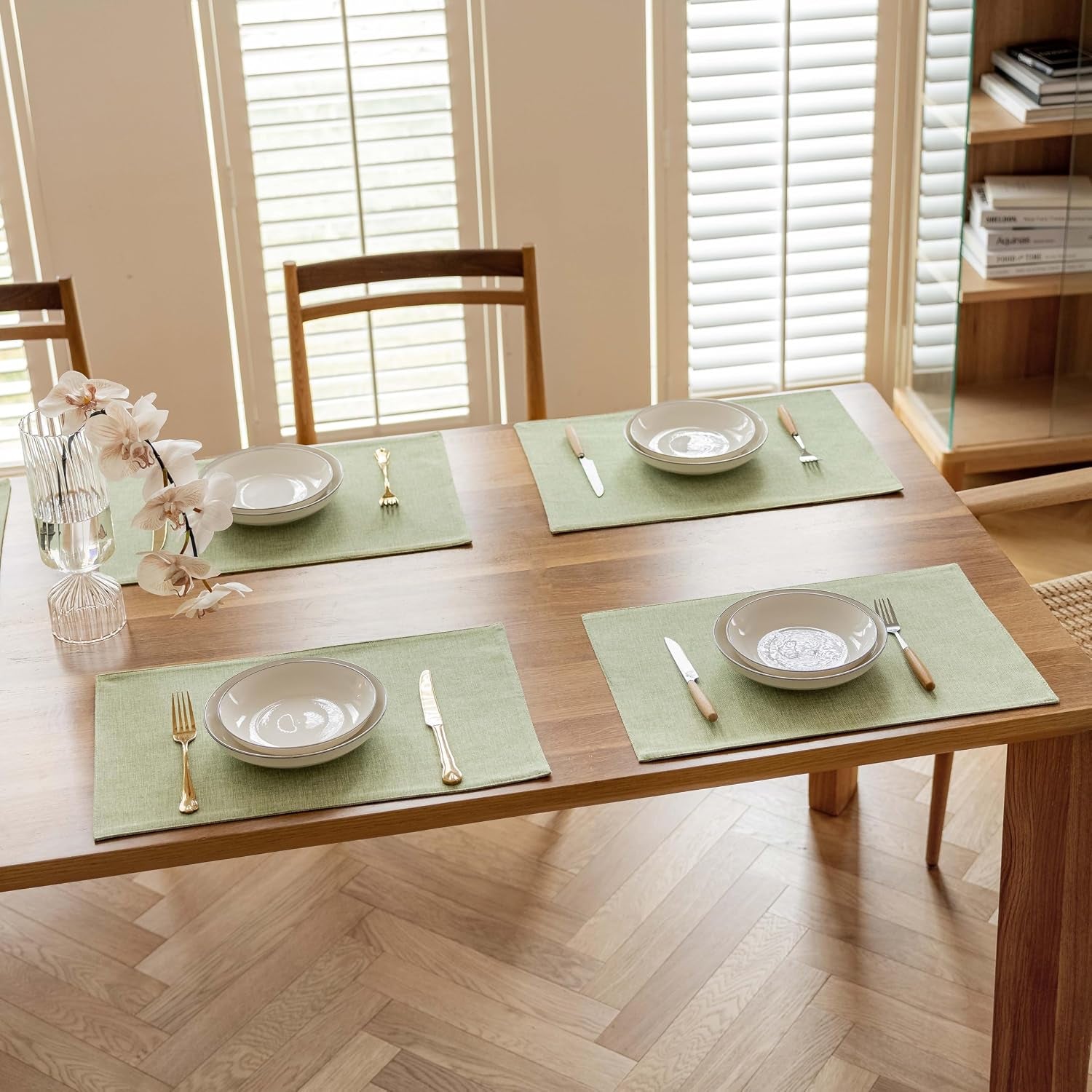 green-placemat-set-of-4-washable-linen-textured-place-mats-for-dinner-heat-resistant-sage-cloth-placemats-scratch-resistant-plate-mats-for-dining-table-kitchen-summer-green